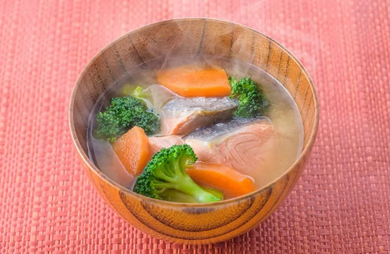 Суп Исикари из зеленых и желтых овощей